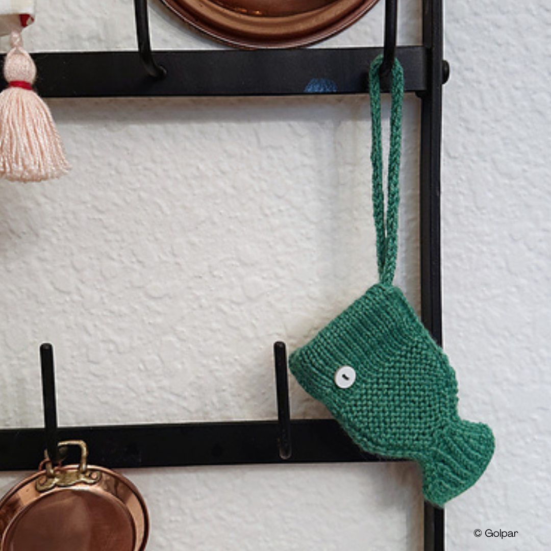 Knit a Rybka Fish Pouch