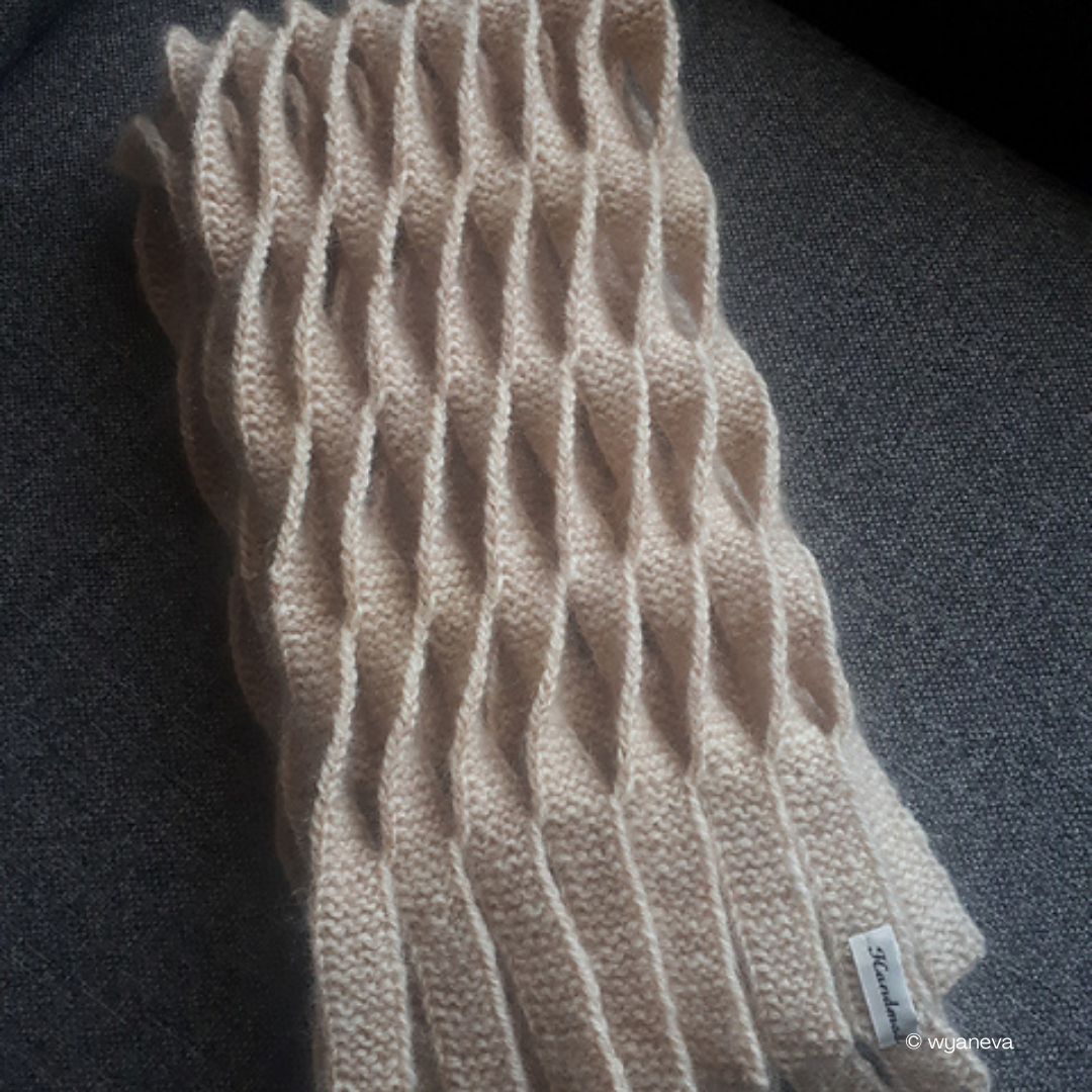 Knit a Sculptural Chiaroscuro Scarf